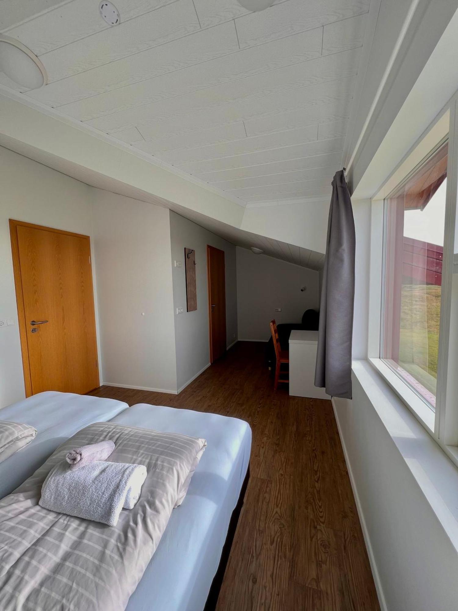 Guesthouse Nypugardar Hofn Bagian luar foto